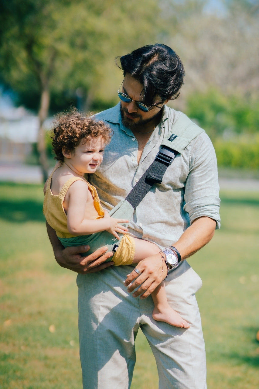 Toddler Carrier - MomSwing - Green pastel