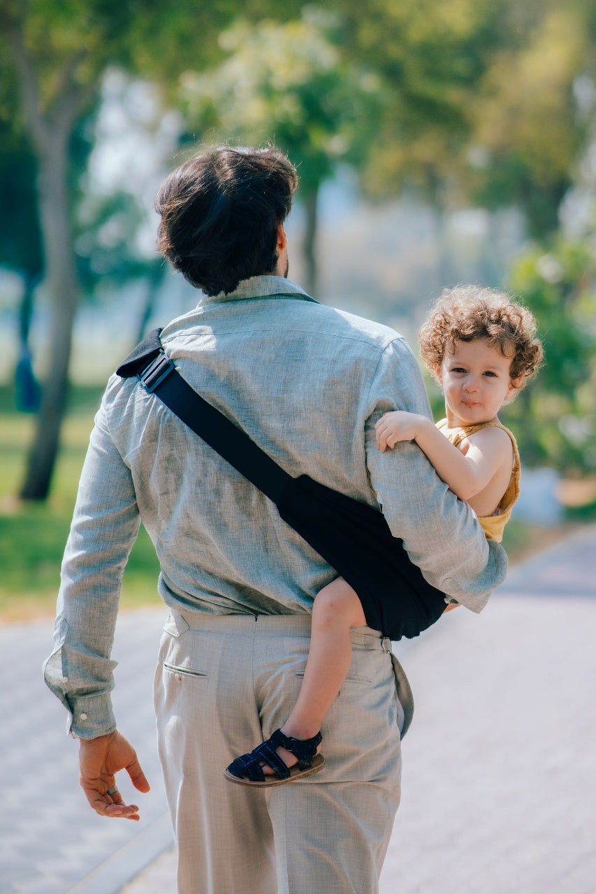 Toddler Carrier - MomSwing - Intense Black