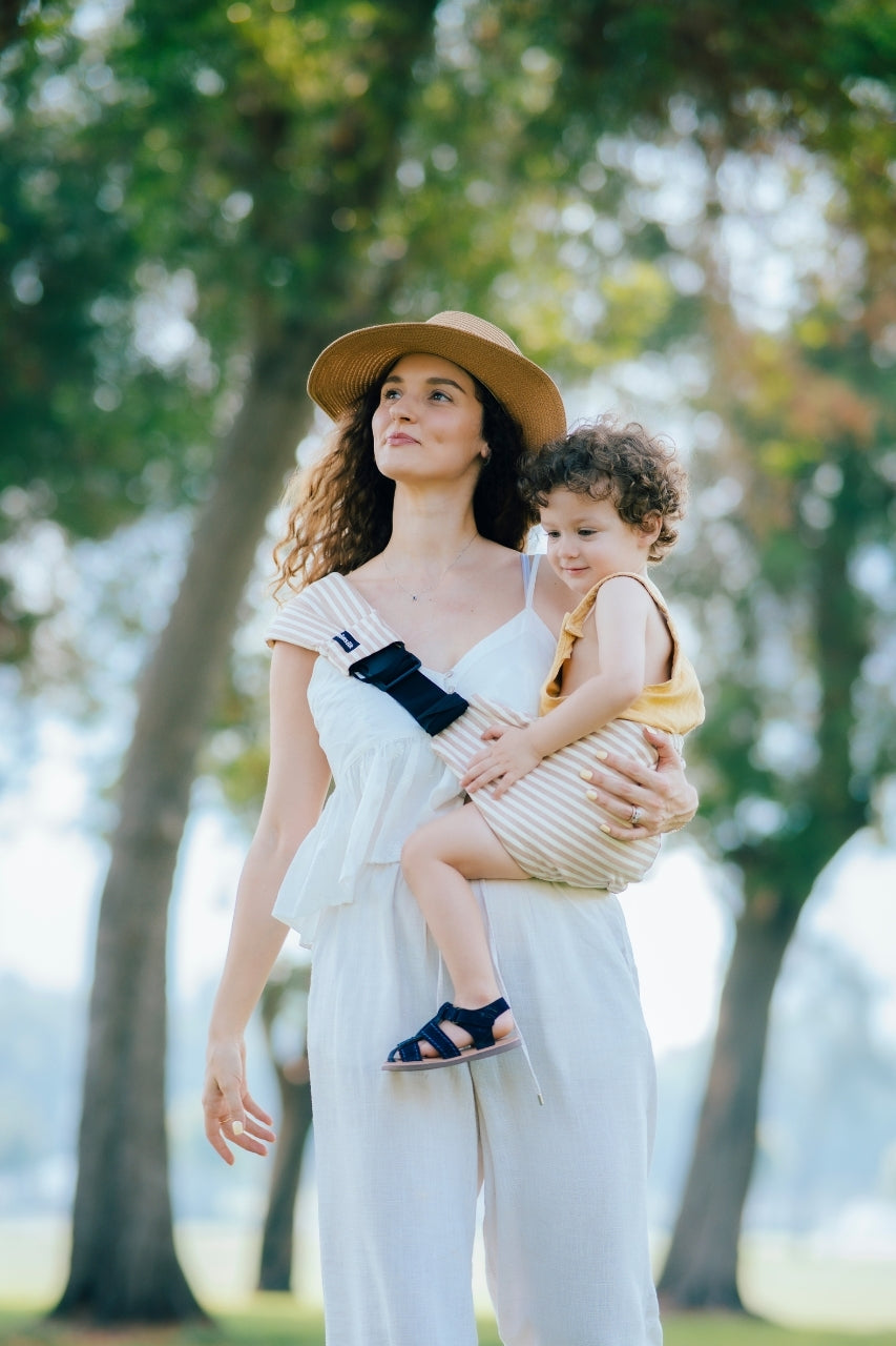 Toddler Carrier - MomSwing - St Tropez