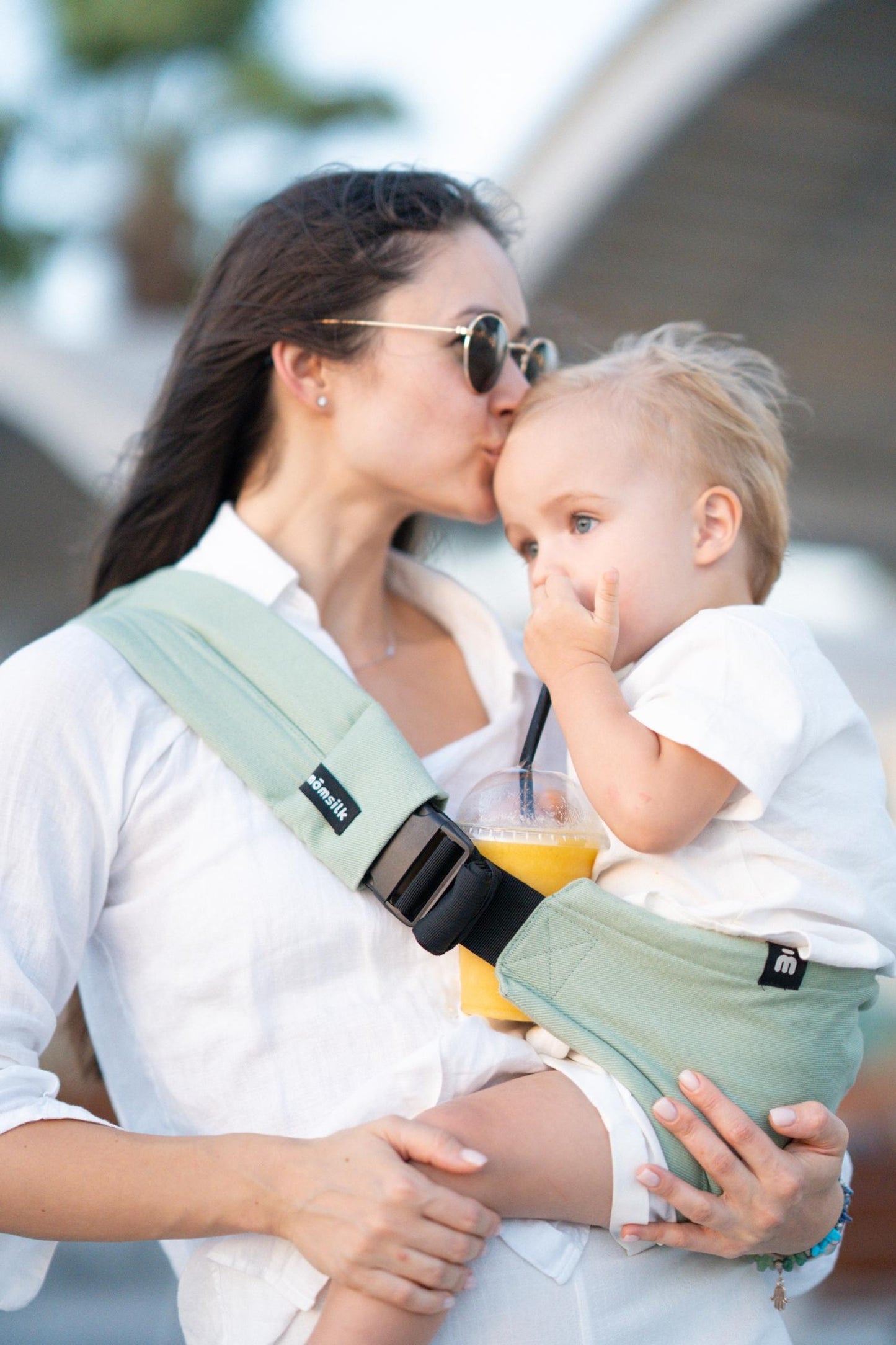 Toddler Carrier - MomSwing - Green pastel