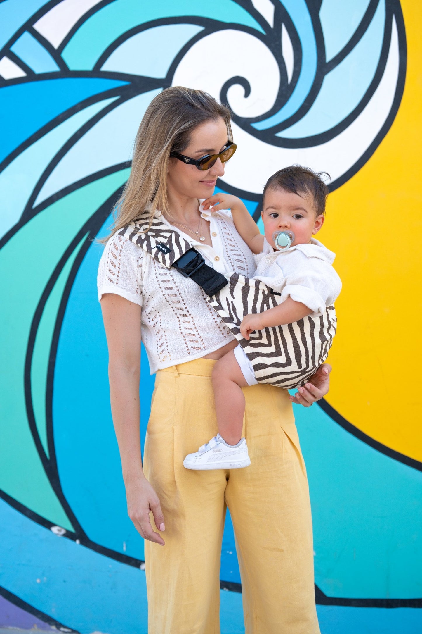 Toddler Carrier - MomSwing - Safari